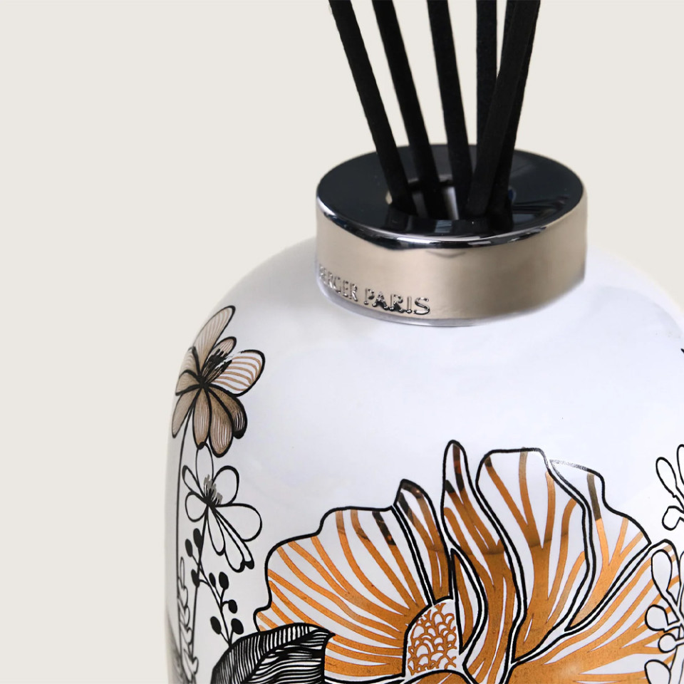 BOUQUET PARFUME PORCELAINE BLANCHE VEGETALE