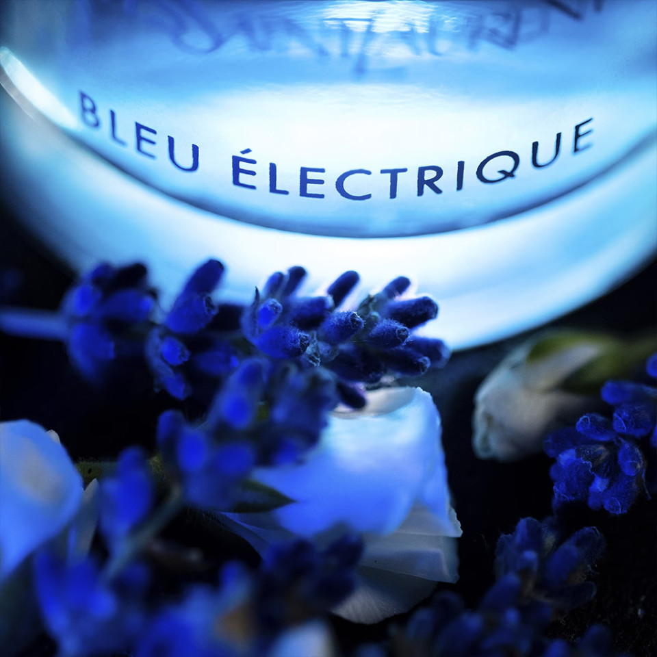 LA NUIT DE L'HOMME BLEU ÉLECRTIQUE EAU DE TOILETTE INTENSE