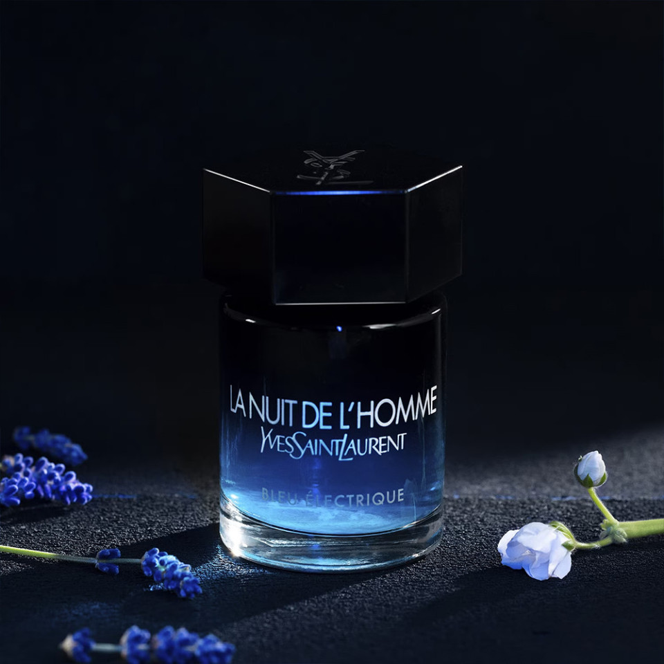 LA NUIT DE L'HOMME BLEU ÉLECRTIQUE EAU DE TOILETTE INTENSE