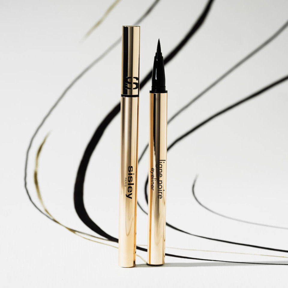 EYELINER LIGNE NOIRE