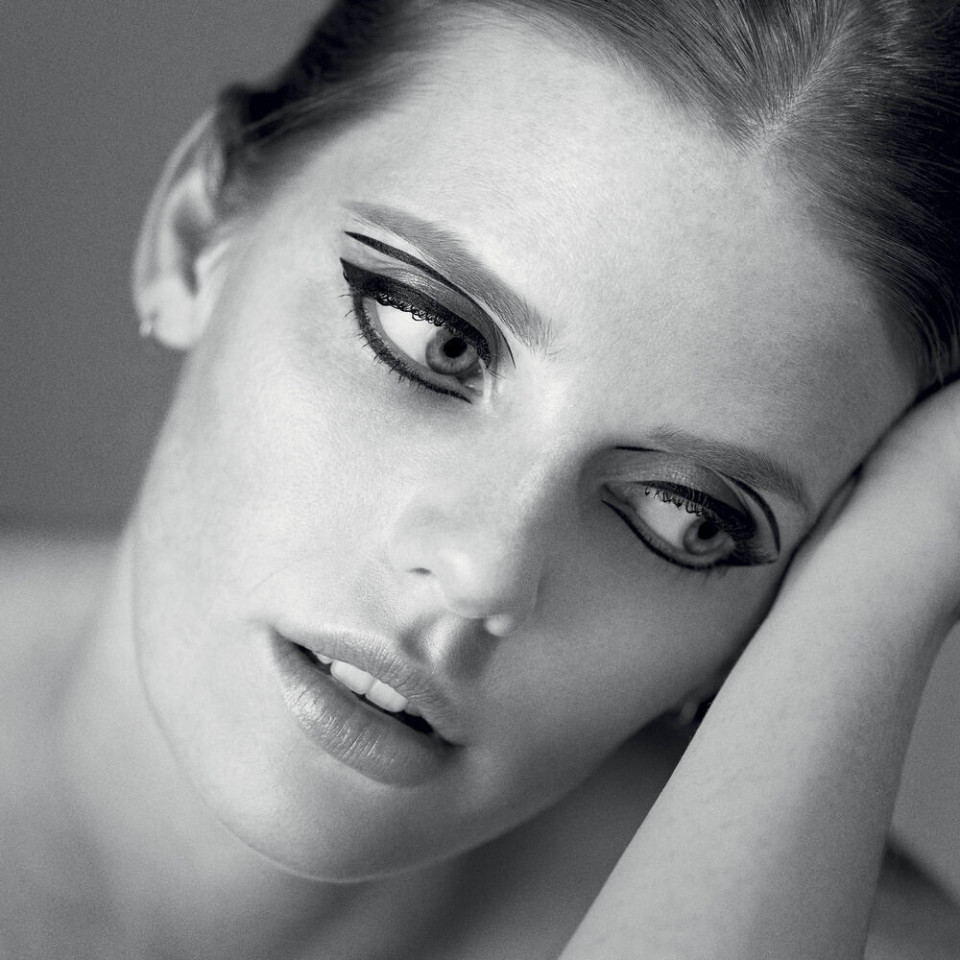 EYELINER LIGNE NOIRE