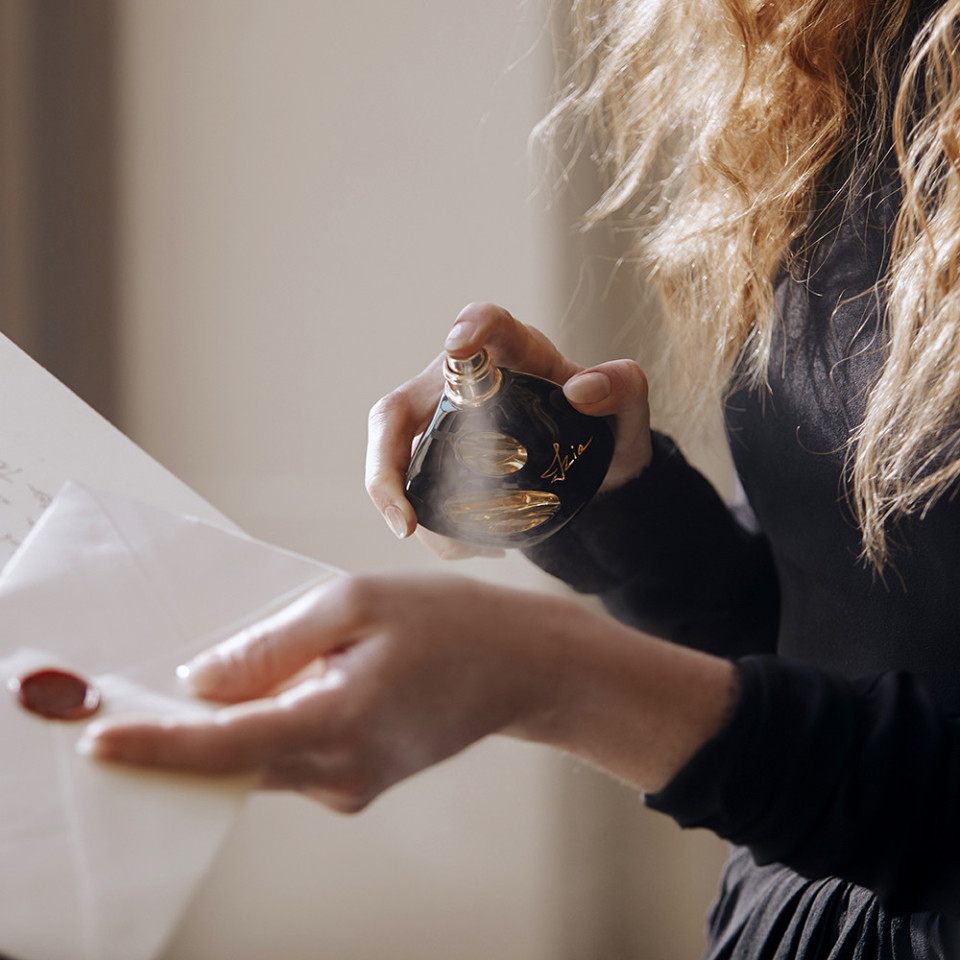 IZIA LA NUIT EAU DE PARFUM