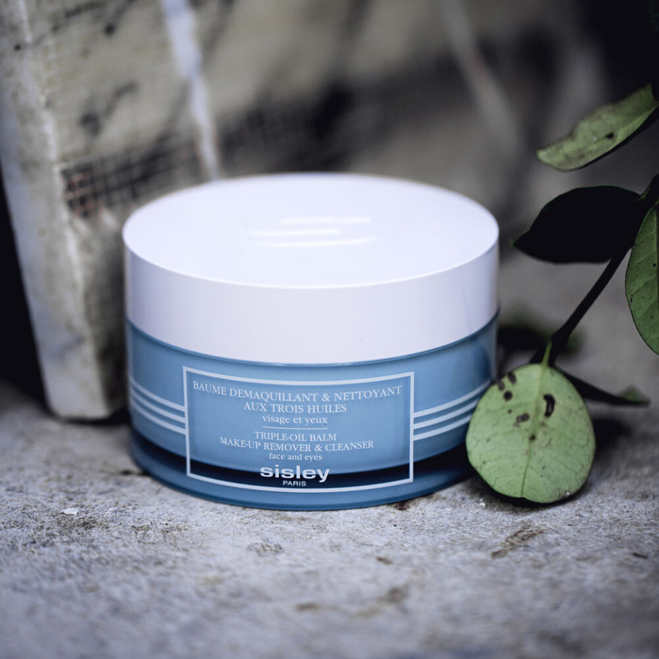 BAUME DÉMAQUILLANT ET NETTOYANT AUX TROIS HUILES 125 G